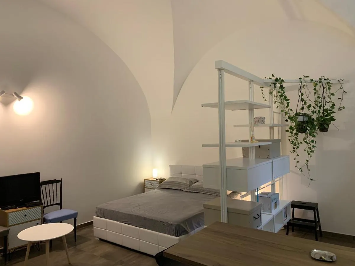 Appartamento Zziny House Aeroporto di Catania Fontana Rossa 0*,