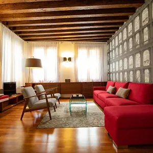 Ca' Della Scimmia-the Welcomist In , Venezia Italia